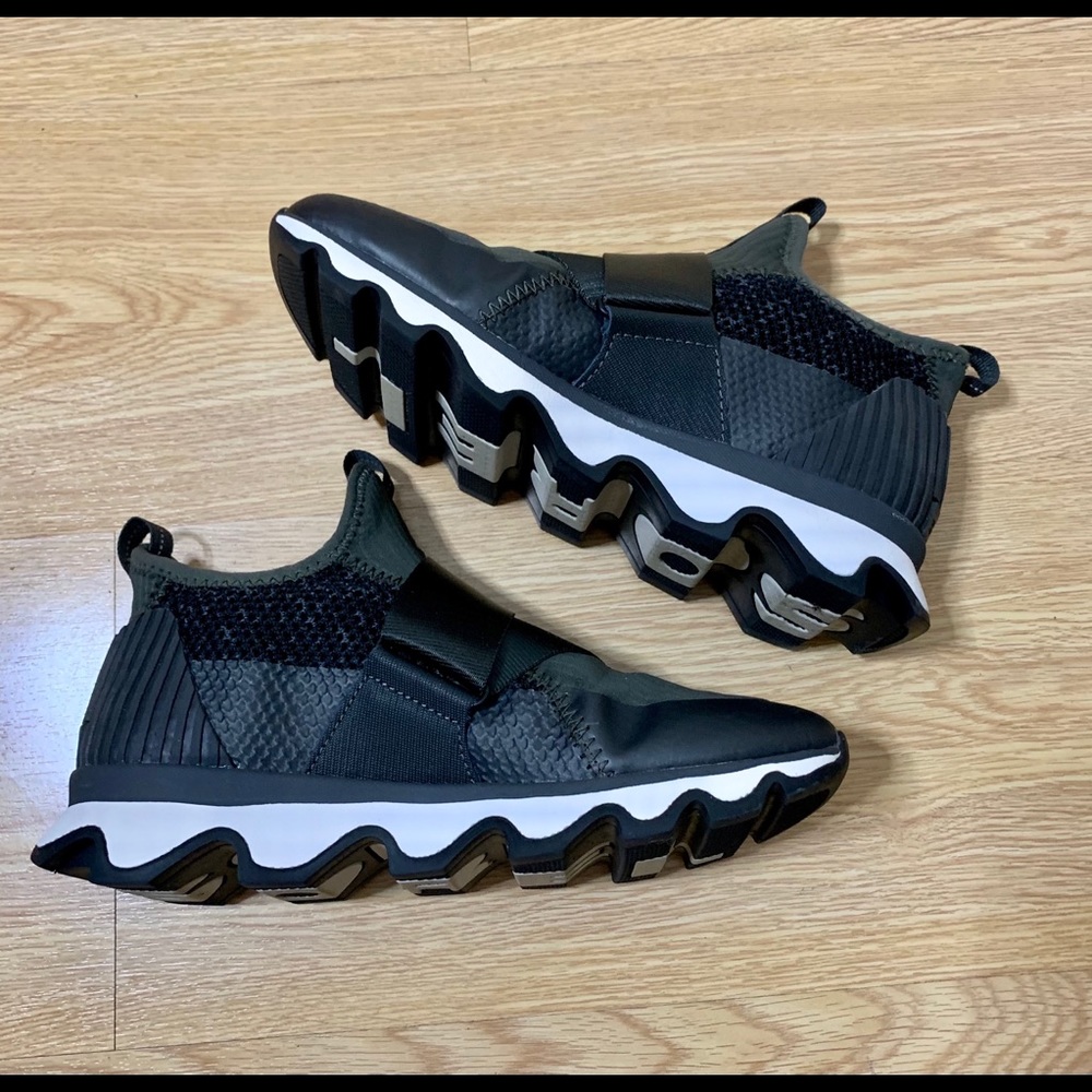SOLD - Sorel Kinetic High Top Sneaker, 8 - Picture 7 of 10